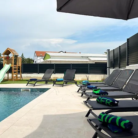 Dom wakacyjny Pet Friendly In Poreč
